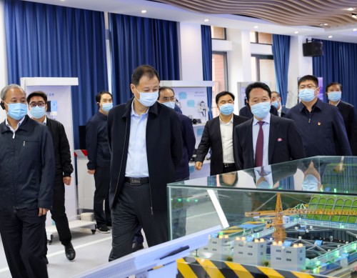 2022年10月，教育部原副部长孙尧莅临学校参观指导工作